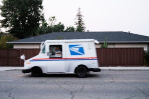 USPS Worker Arrested At US-Canada Border With Trunk Full Of Undelivered Mail Including Absentee Ballots (100percentfedup.com)